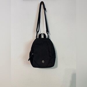 Ivivva lunch bag